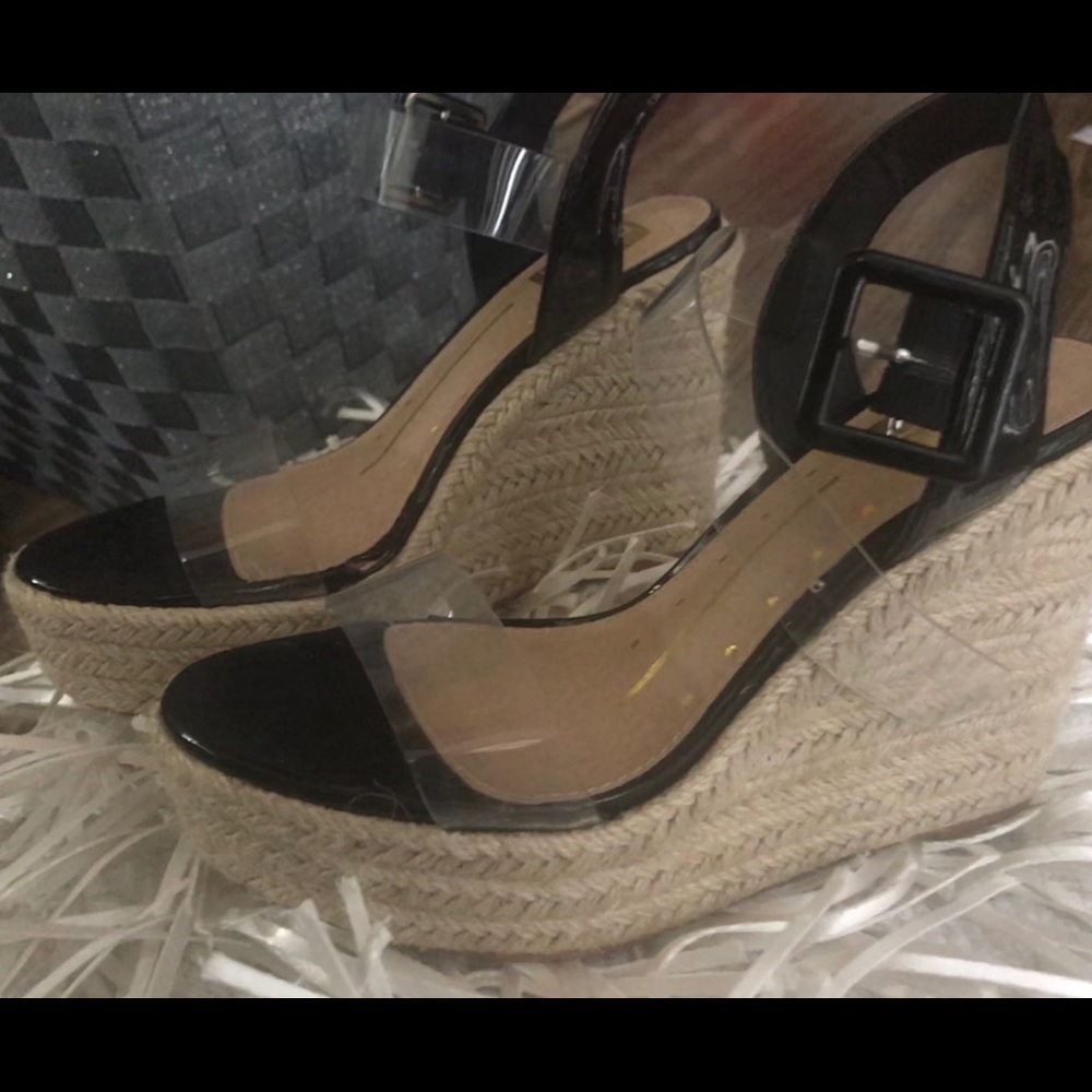 Heels - Picture 2 of 4